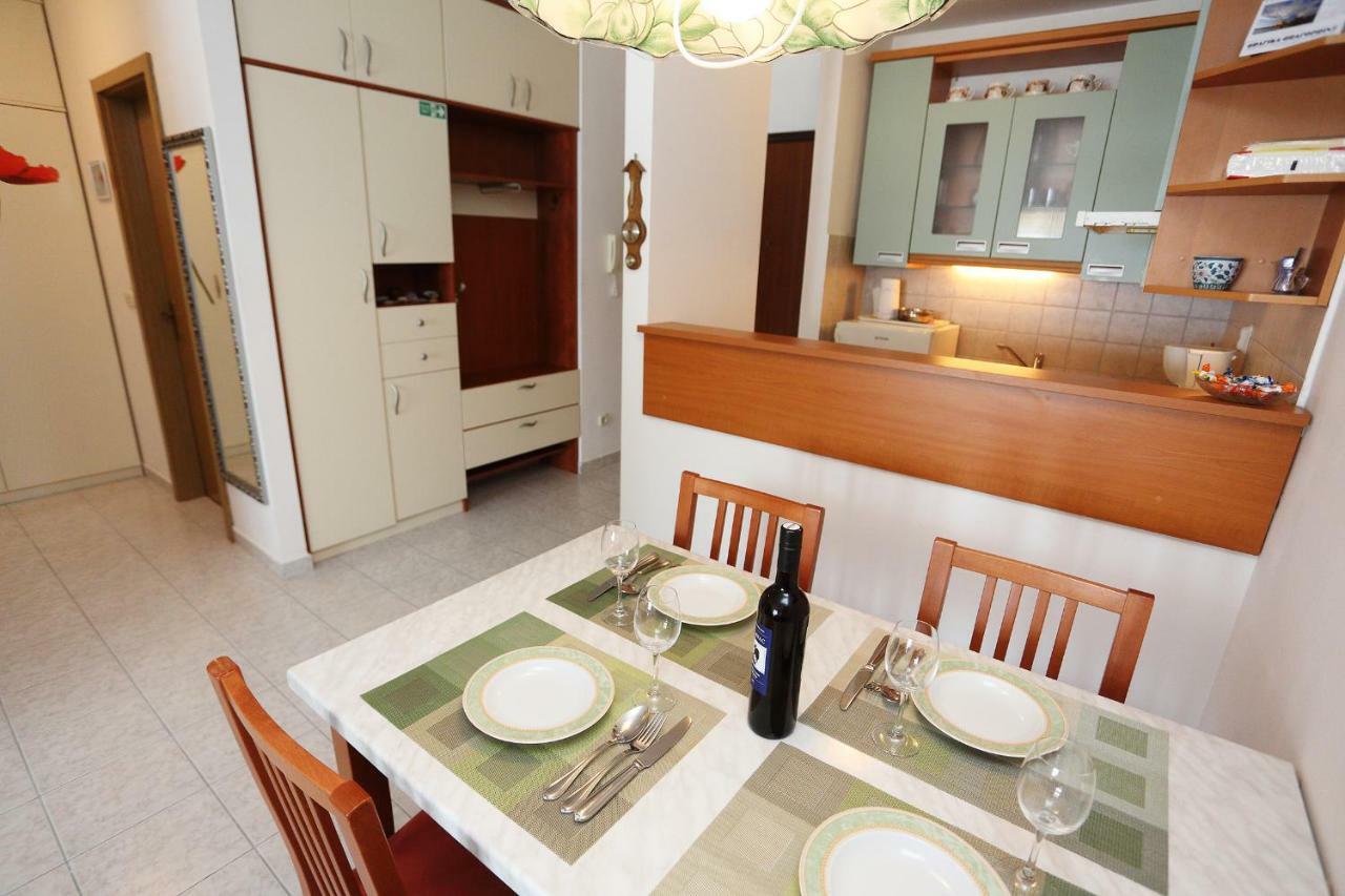 Beach Apartment Dagama Split Exterior photo