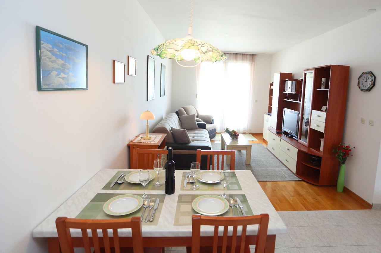 Beach Apartment Dagama Split Exterior photo