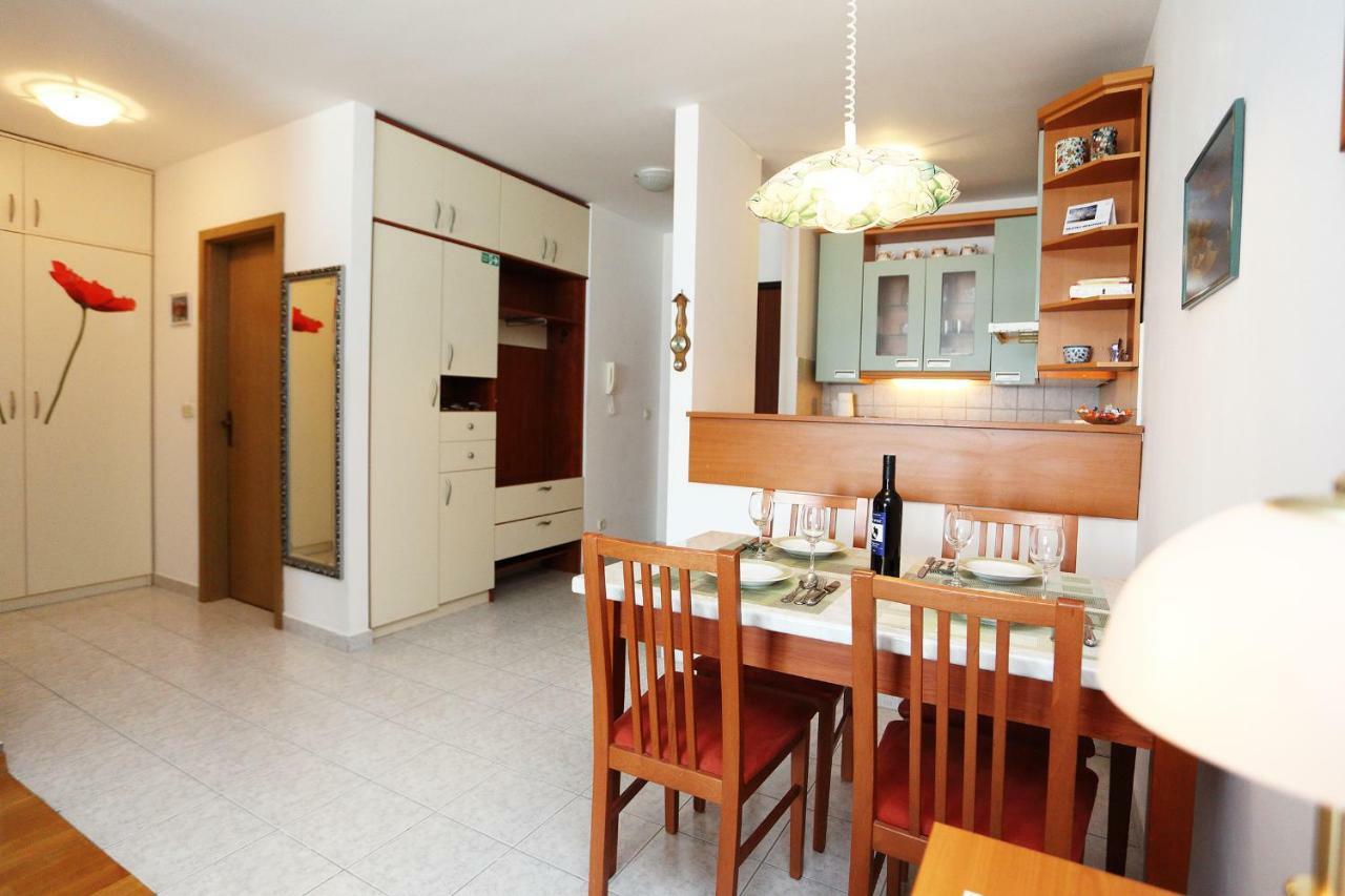 Beach Apartment Dagama Split Exterior photo